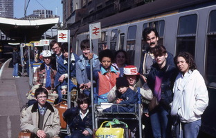 1981 05 GB Photo007